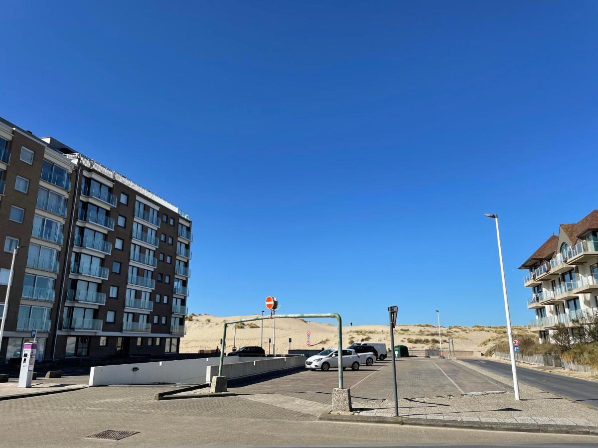 Koksijde Zeedijk Res Manh Apartamento Exterior foto